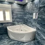 Chanioth Luxury By Makhome 公寓